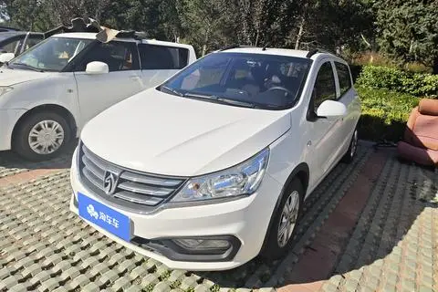 Baojun 310 2016