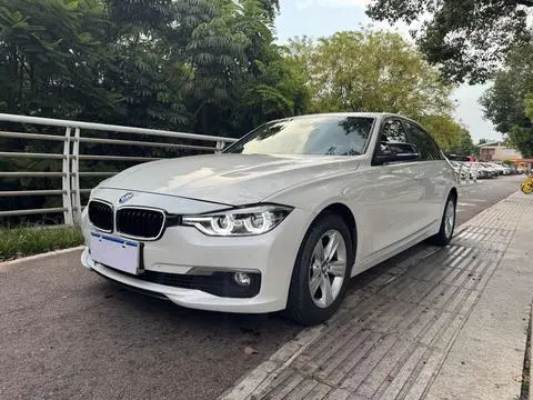 BMW 3 Series 2017 — фото 1