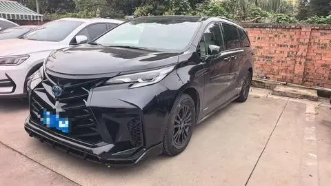 Toyota 赛那 2023
