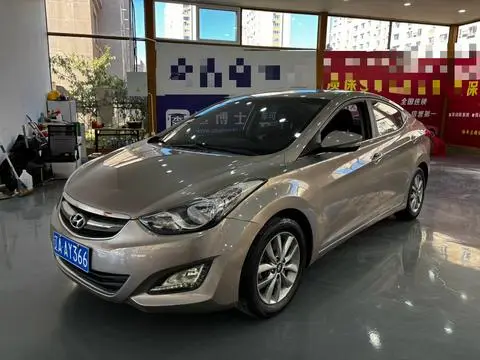 Hyundai Elantra Langdong 2012
