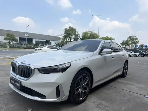 BMW 5 Series 2024