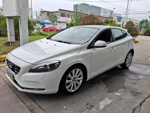 Volvo V40 2015