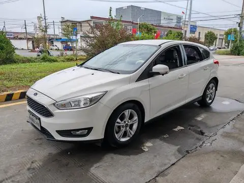 Ford Focus 2017 — фото 1