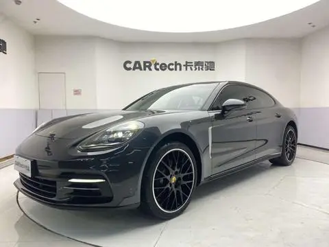 Porsche Panamera 2019