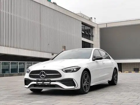 Mercedes-Benz C-Class 2024 — фото 1