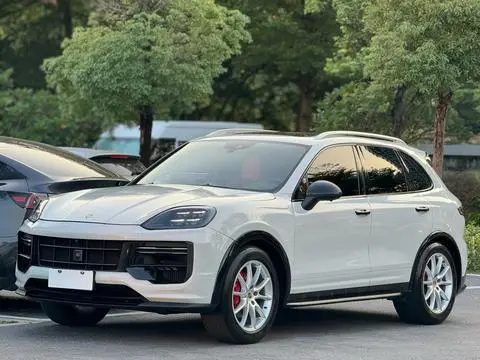 Porsche Cayenne 2014 — фото 1