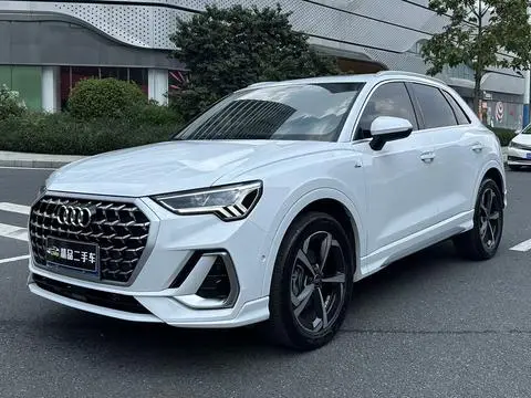 Audi Q3 2025 — фото 1