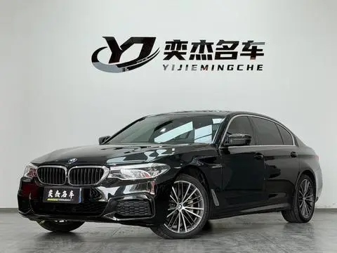 BMW 5 Series 2020 — фото 1