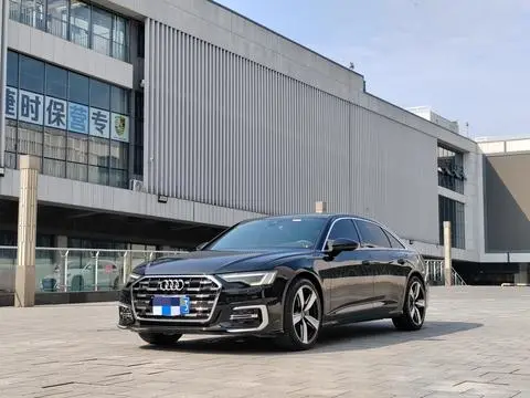Audi A6L 2022 — фото 1