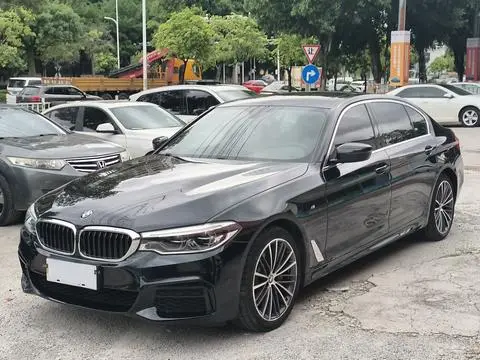 BMW 5 Series 2020 — фото 1