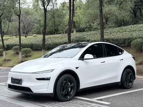 Tesla Model Y 2026