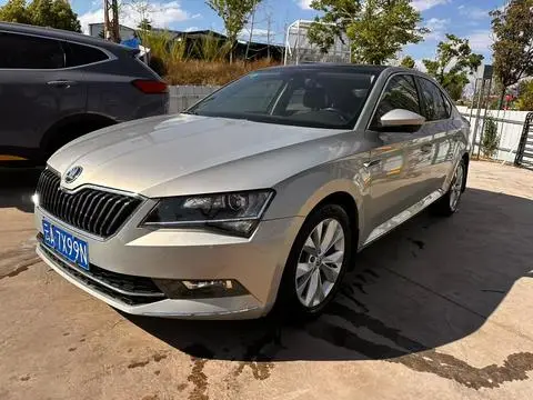 Skoda Superb 2016