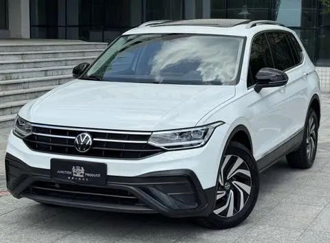 Volkswagen Tiguan L 2024