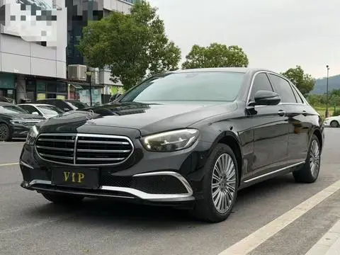 Mercedes-Benz E-Class 2023 — фото 1