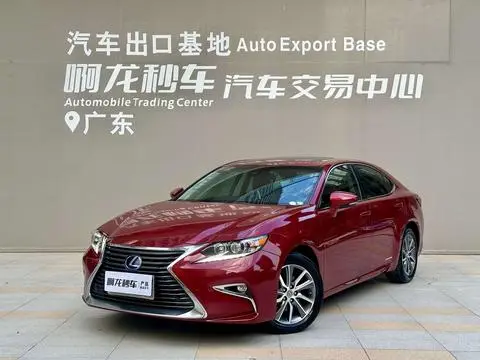 Lexus ES 2017 — фото 1