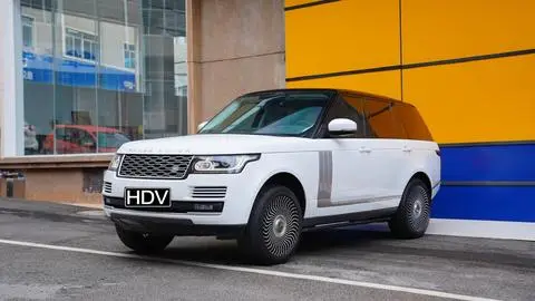 Land Rover 揽胜 2017 — фото 1