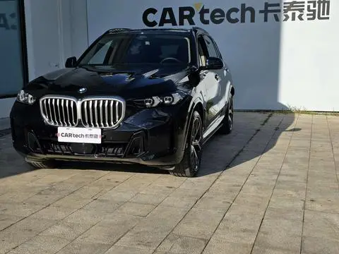 BMW X5 2025 — фото 1