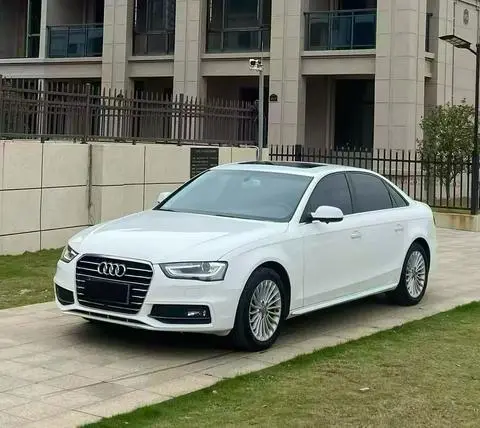 Audi A4L 2016 — фото 1