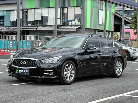 Infiniti Q50 2014
