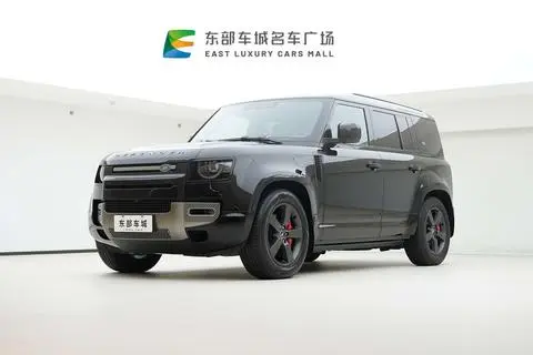 Land Rover Defender 2024 — фото 1