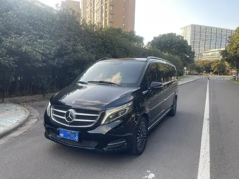 Mercedes-Benz V-Class 2018 — фото 1