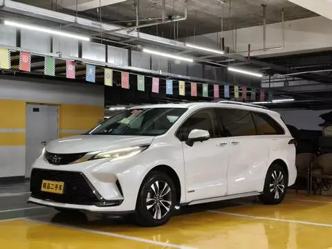Toyota Granvia 2023