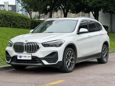 BMW X1 2020 — фото 1