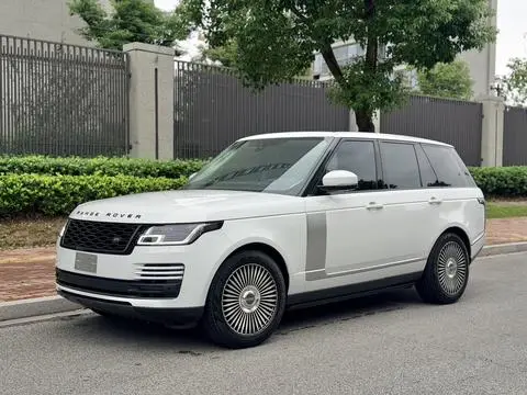 Land Rover 揽胜 2022 — фото 1