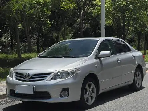 Toyota Corolla 2011 — фото 1