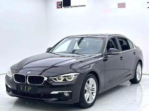 BMW 3 Series 2017 — фото 1