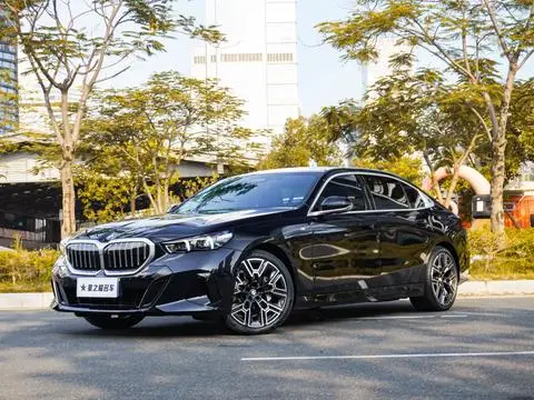 BMW 5 Series 2024
