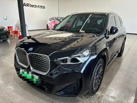 BMW iX1 2023