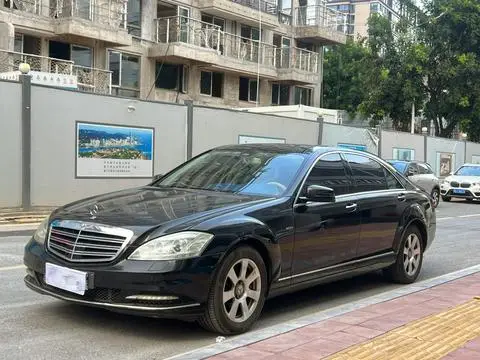 Mercedes-Benz S-Class 2006
