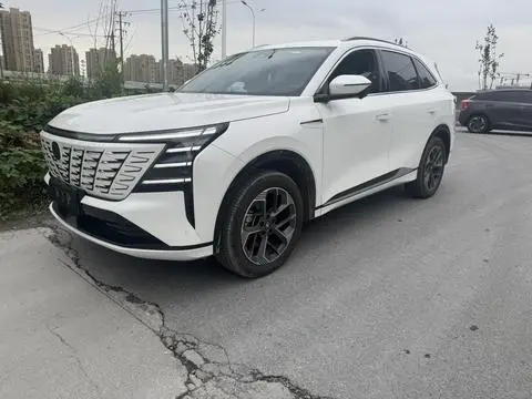 Changan CS75 PLUS 2025 — фото 1