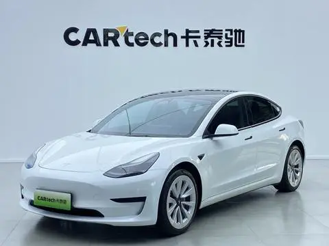 Tesla Model 3 2022 — фото 1