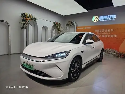 BYD 秦L EV 2025