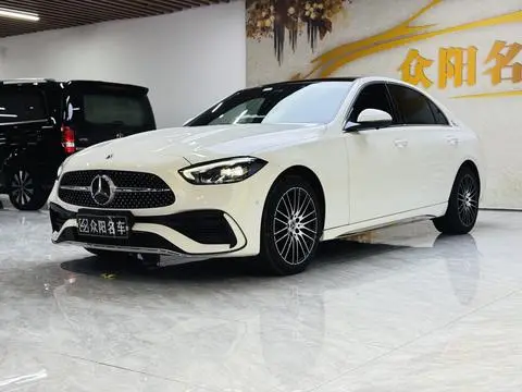 Mercedes-Benz C-Class 2024