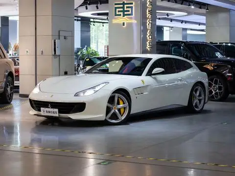 Ferrari GTC4Lusso 2017