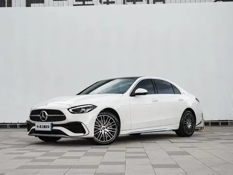 Mercedes-Benz C-Class 2025 — фото 1