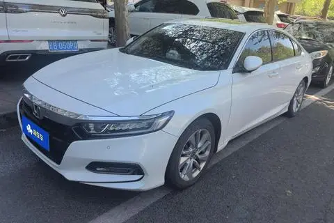 Honda Accord 2018 — фото 1