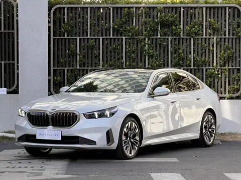 BMW 5 Series 2024