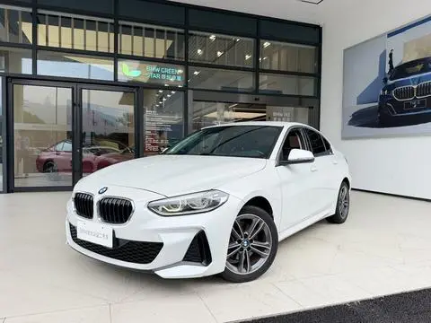 BMW 1 Series 2021 — фото 1