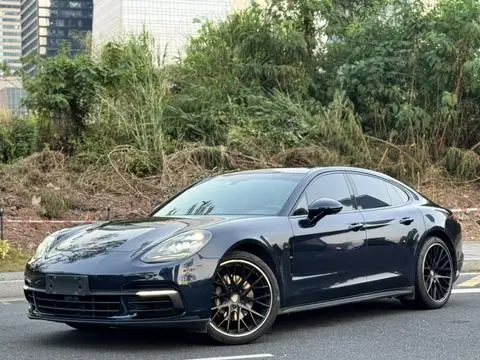 Porsche Panamera 2019