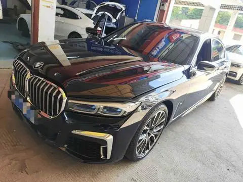 BMW 7 Series 2021