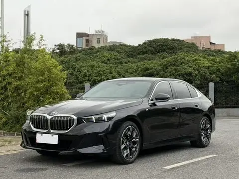 BMW 5 Series 2025