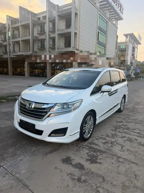 Honda 艾力绅 2016