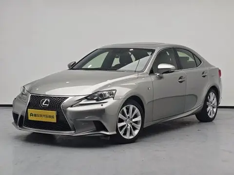 Lexus IS 2015