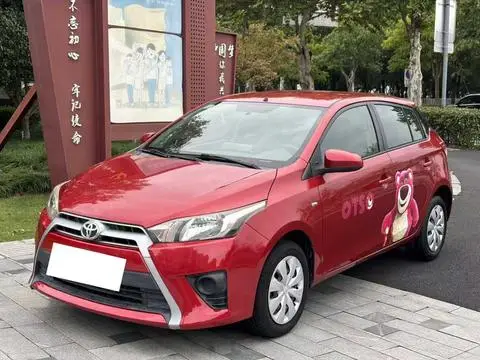 Toyota YARIS L 2015