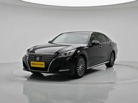 Toyota Crown 2018