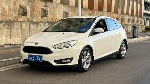 Ford Focus 2017 — фото 1